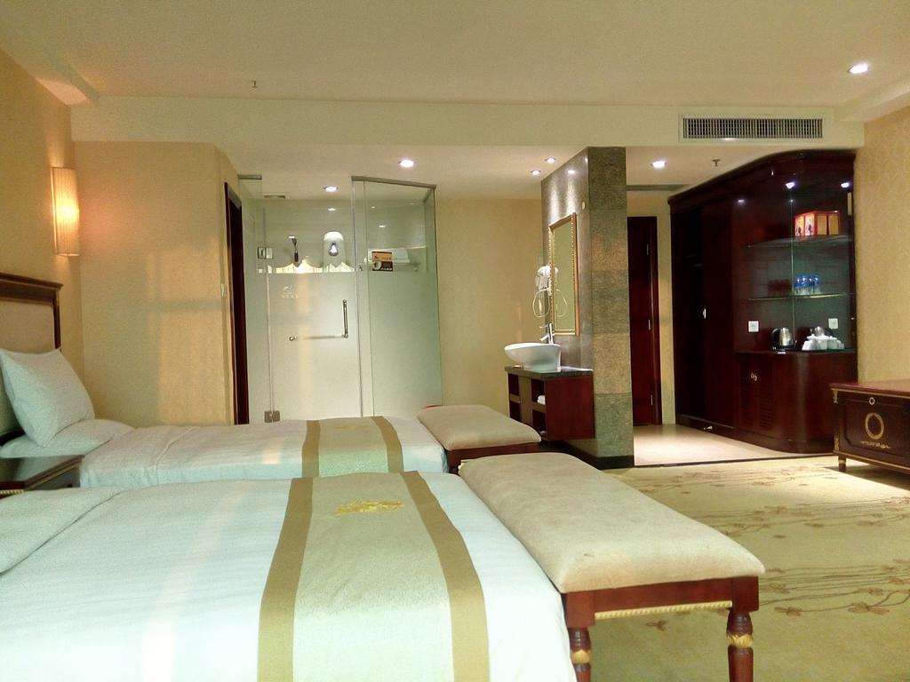 Guangzhou Li Gang Hotel Room photo