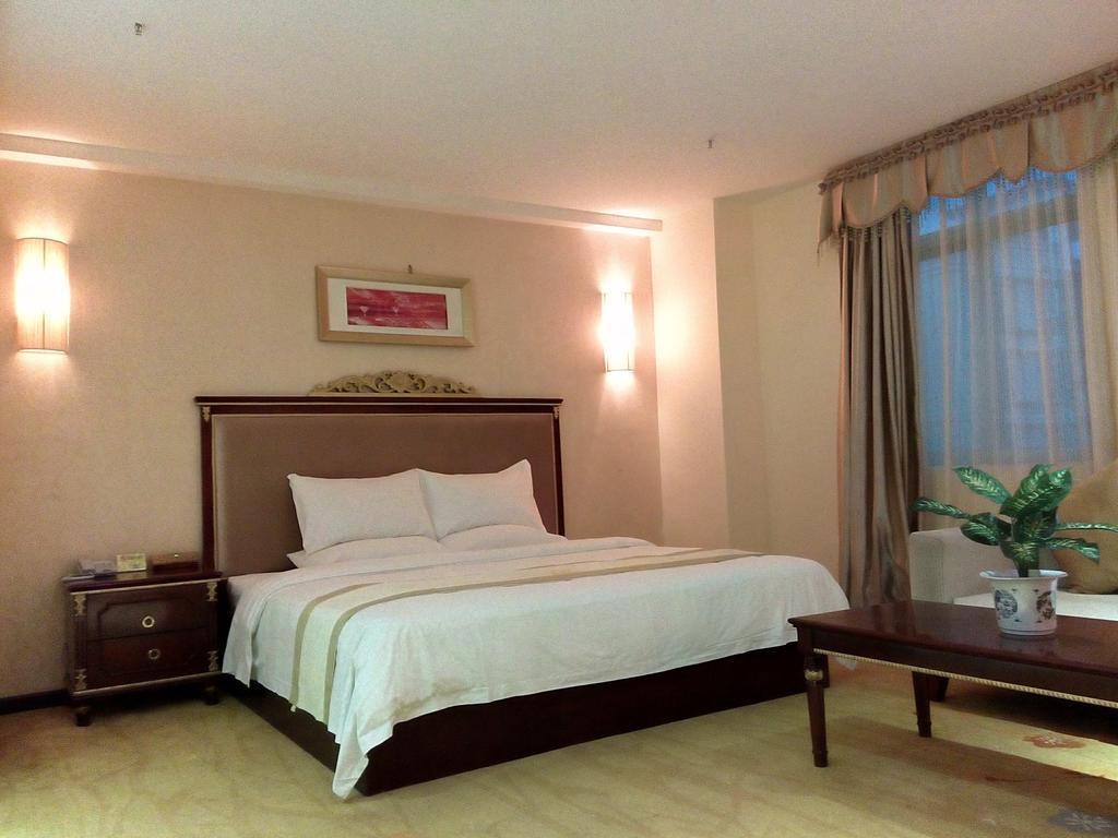 Guangzhou Li Gang Hotel Room photo