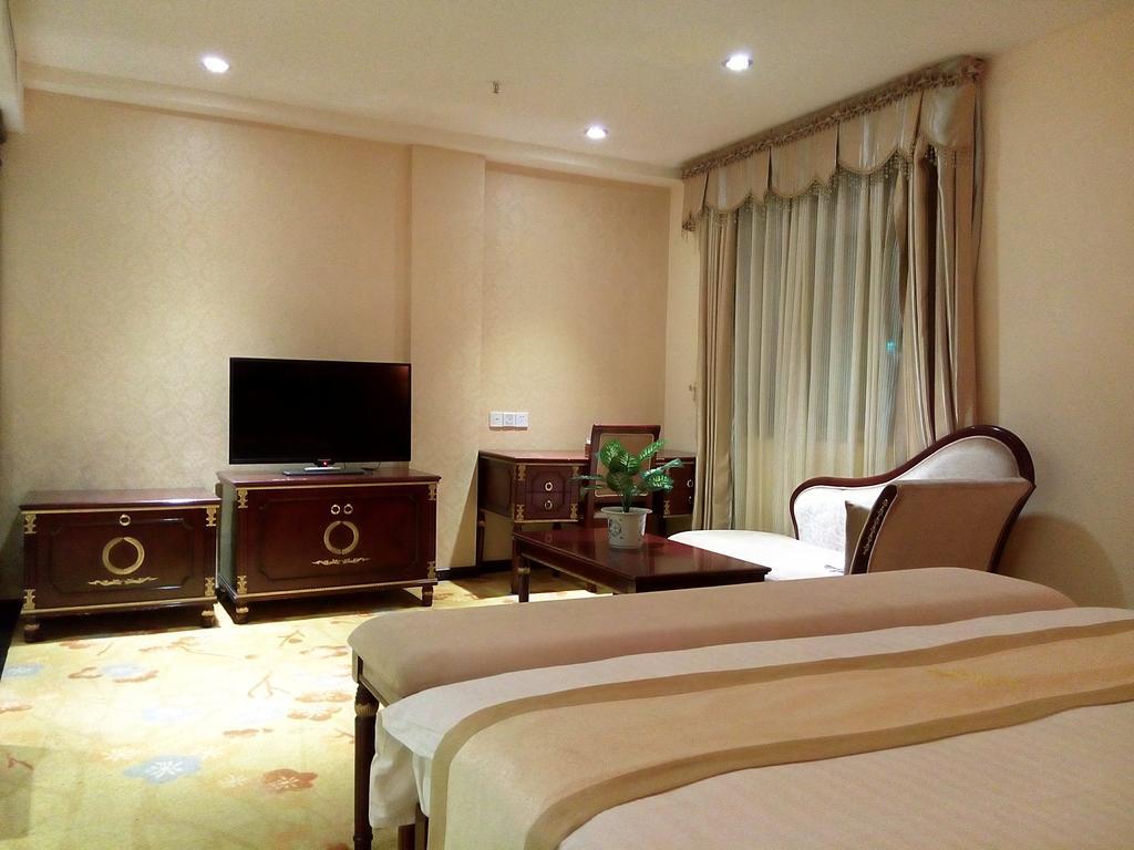 Guangzhou Li Gang Hotel Room photo